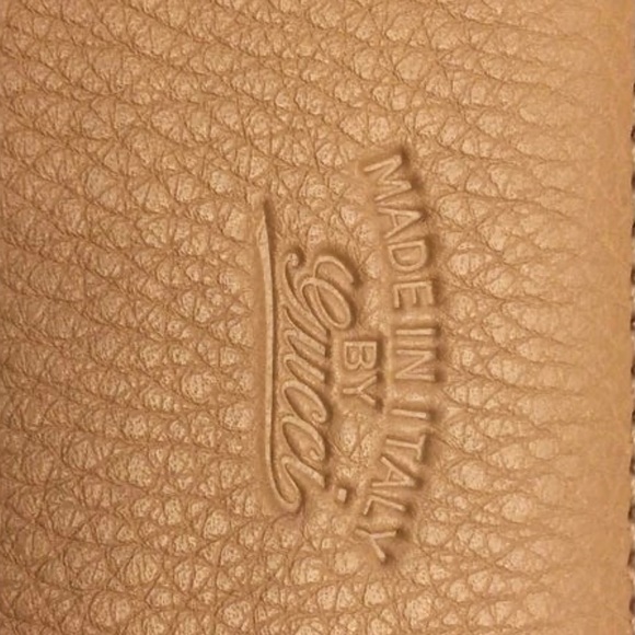 💯 Gucci Camelia Clutch Bag - Picture 8 of 8